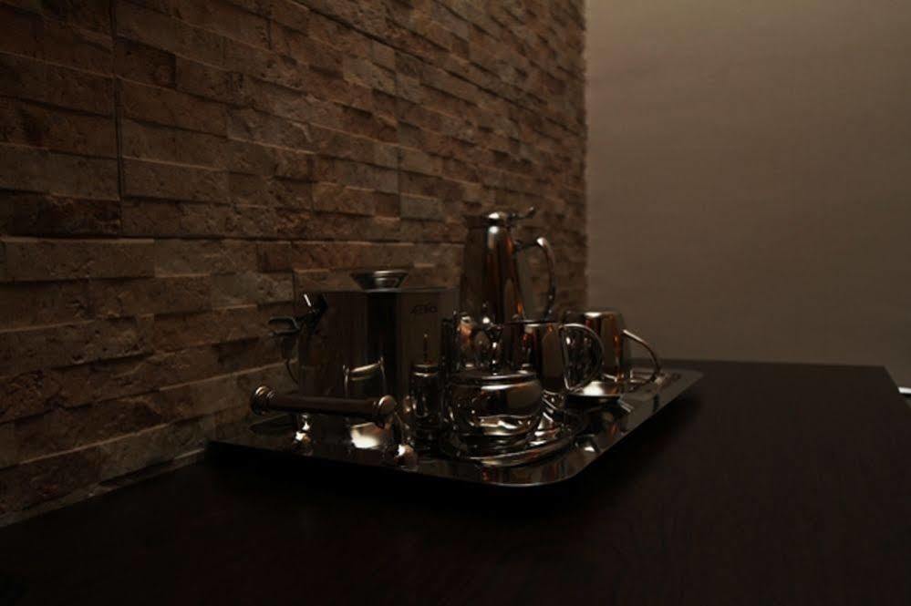 Aliayabiagba Fryburg Suites מראה חיצוני תמונה